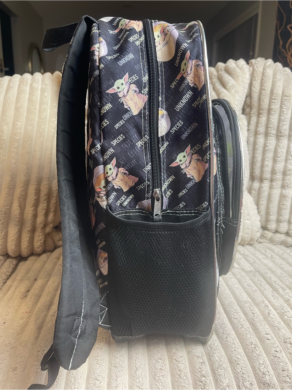 Star Wars The Mandalorian Baby Yoda Grogu Precious Cargo Backpack - Picture 3 of 7